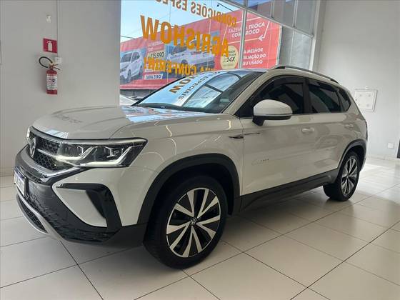 VOLKSWAGEN TAOS 1.4 250 TSI TOTAL FLEX HIGHLINE AUTOMÁTICO